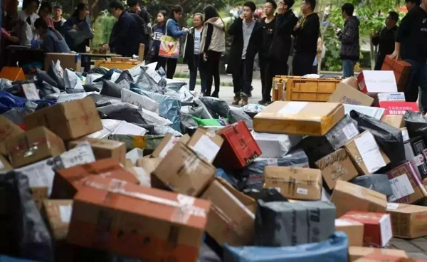 醫(yī)療廢品重制成快遞袋流回市場！物流包裝污染超乎想象